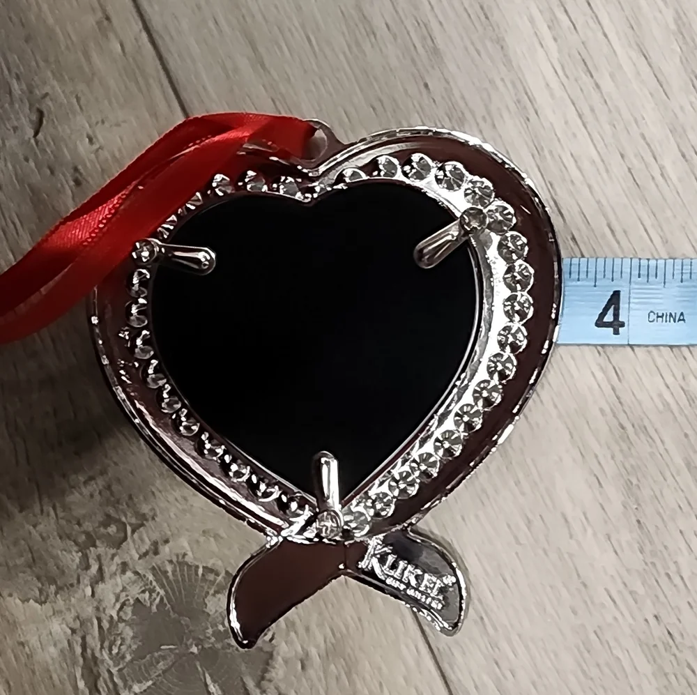 New Christmas Ornament Heart Frames
